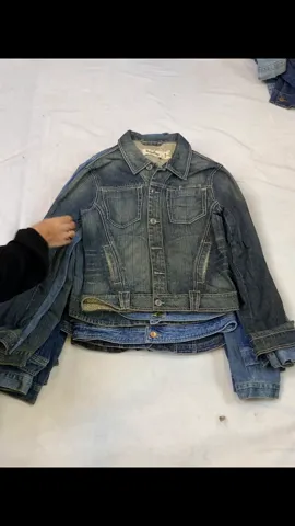 Grunge Y2K Denim Jacket – Edgy & Timeless (GRV-10-141)