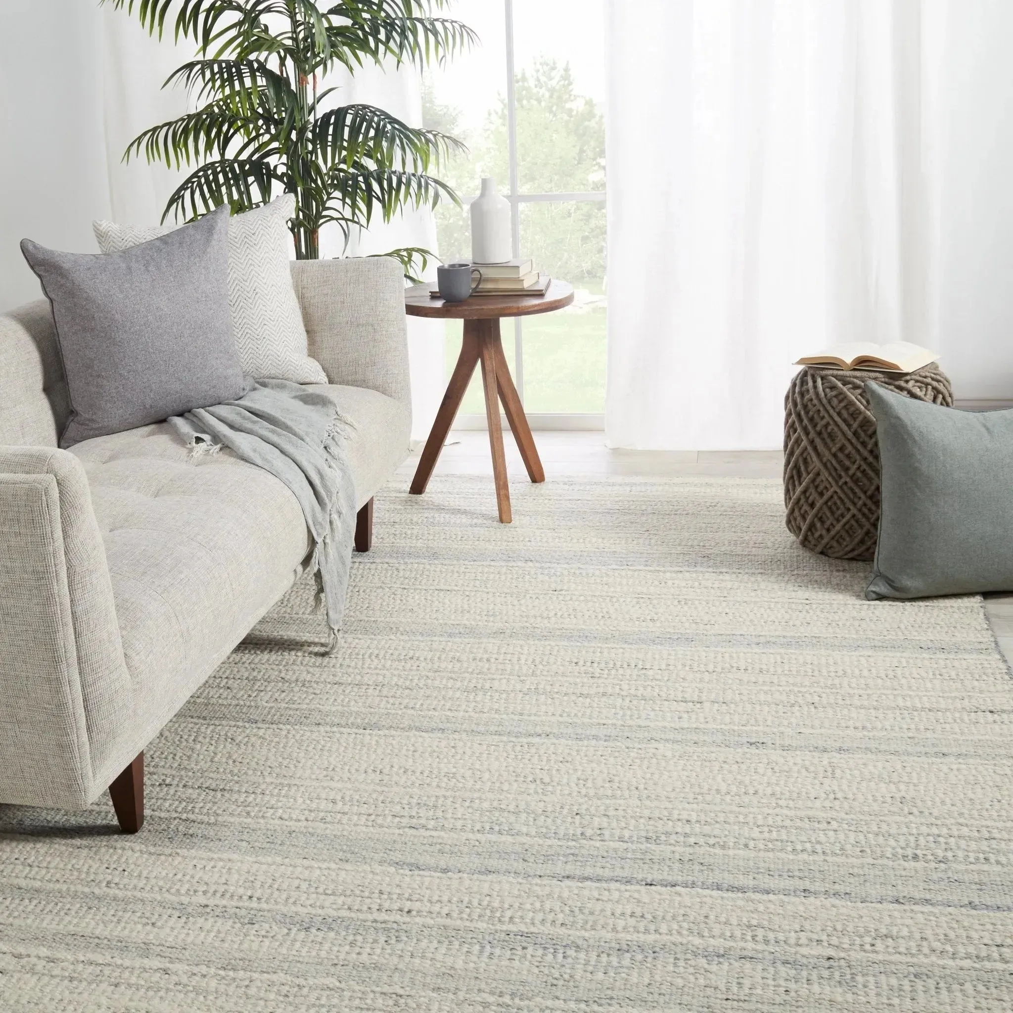 Mendoza MND01 Grey/Ivory Rug