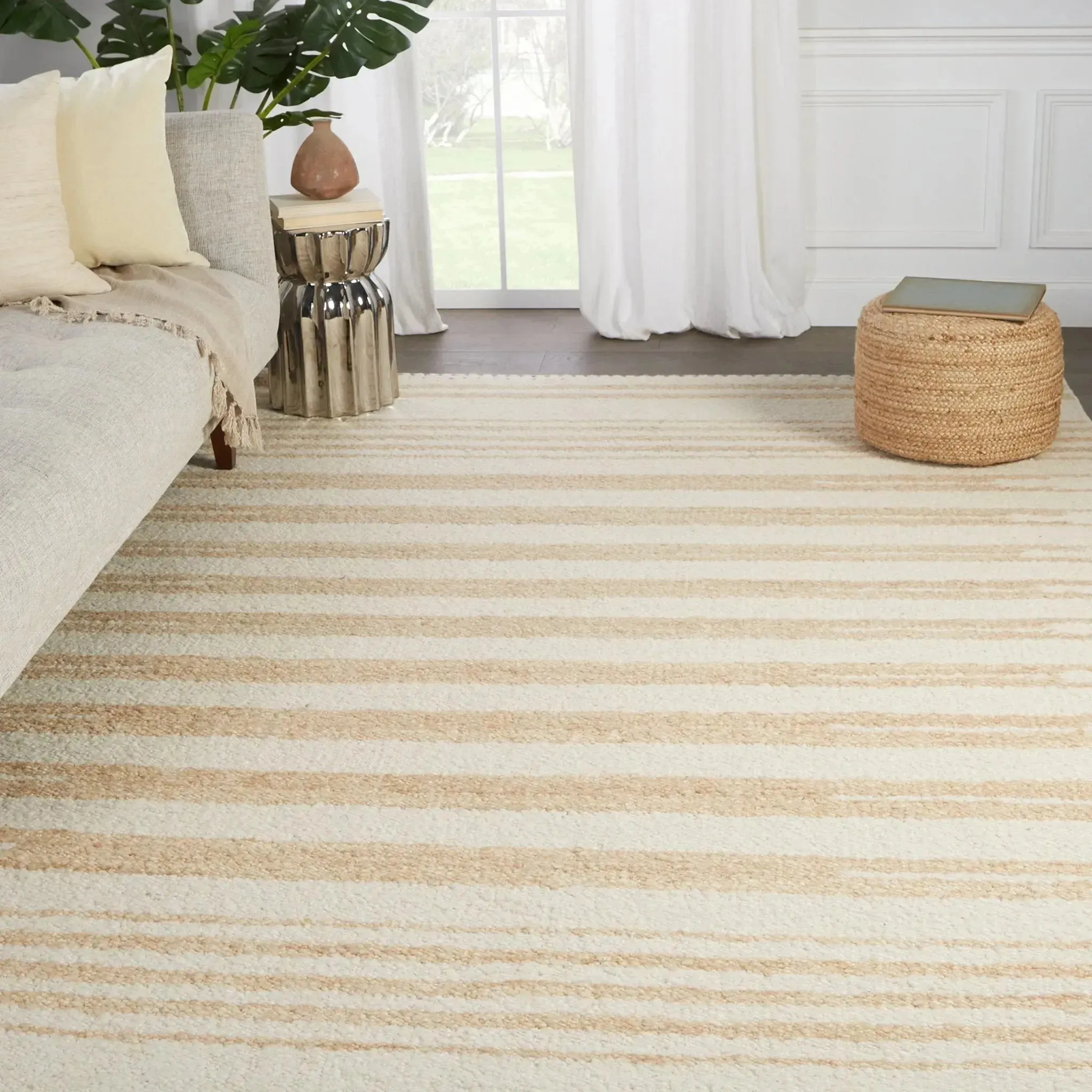 Mendoza MND02 Tan/Ivory Rug