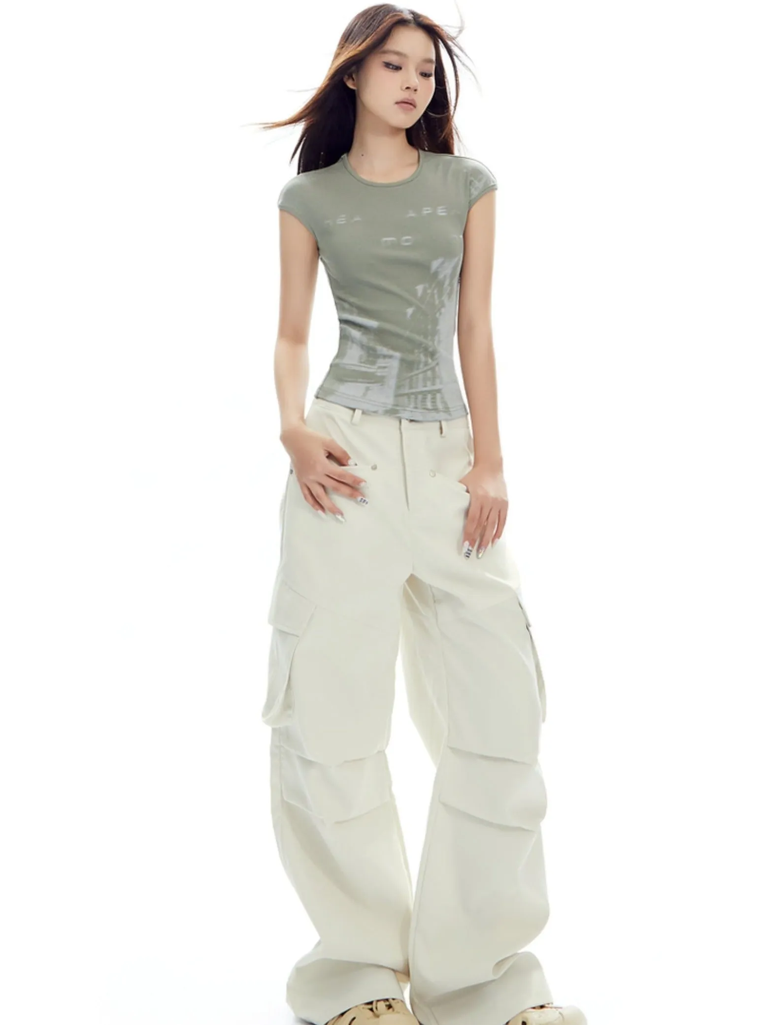 Pinch Pleats Wide-Leg Pants