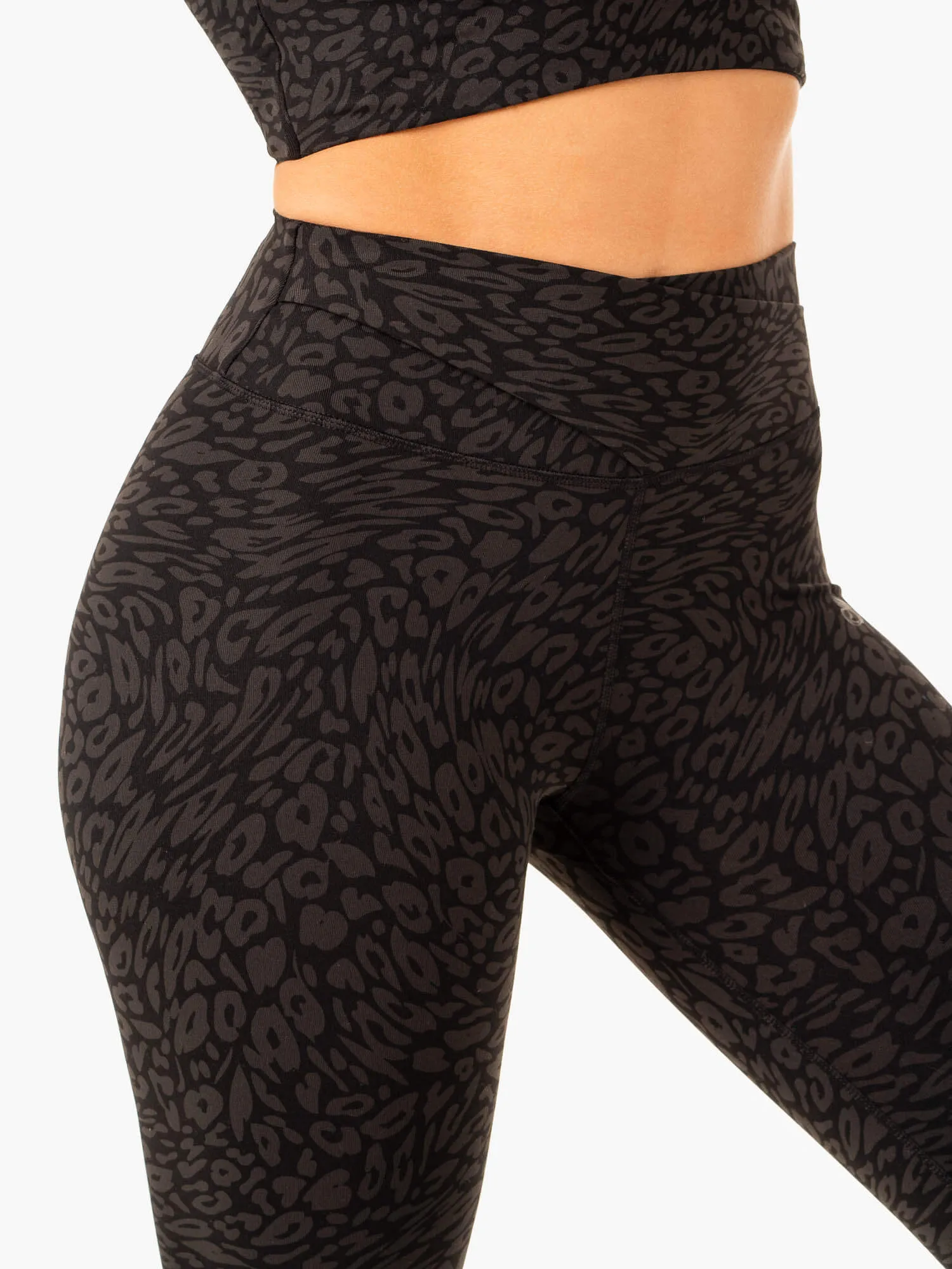 Rotation High Waisted Scrunch Leggings - Black Leopard