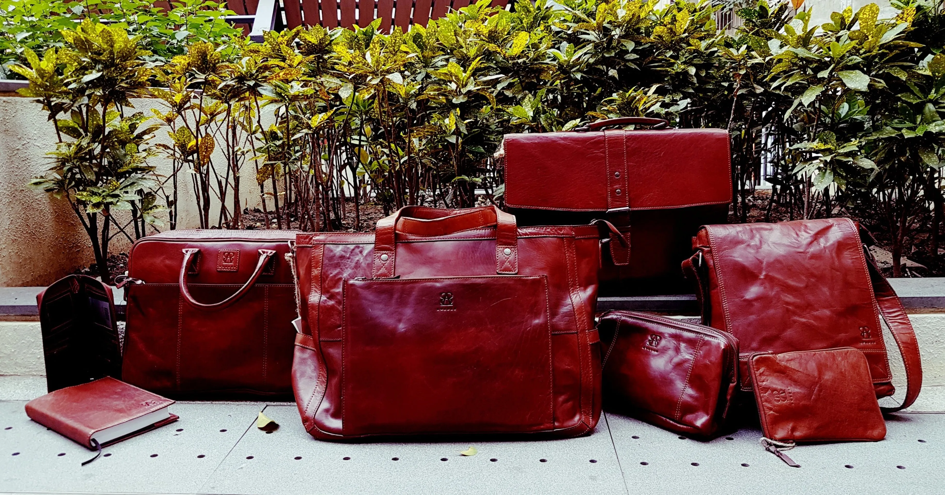 Toiletry Bag | Waxed Buffalo Leather