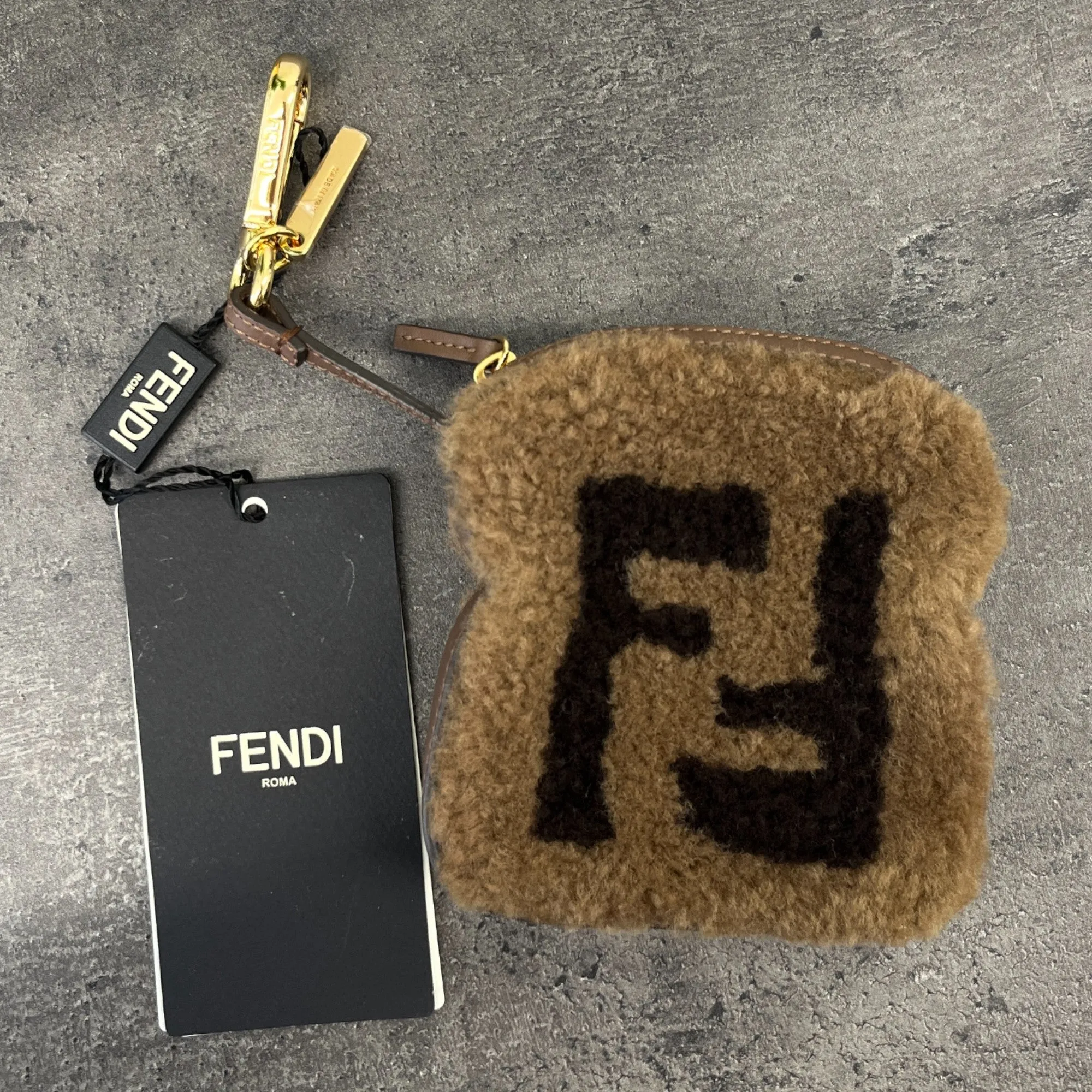 Women's Ff Shearling Charm Beige